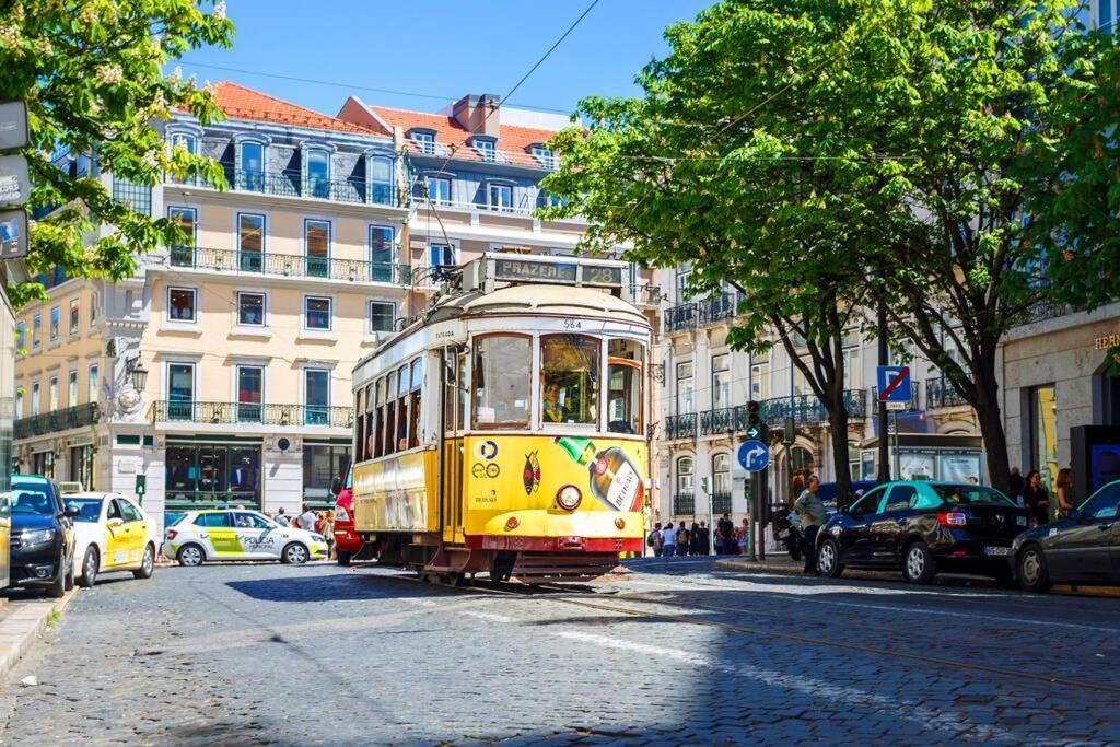 Trendy Chiado Flat Apartment Lisbon Exterior photo